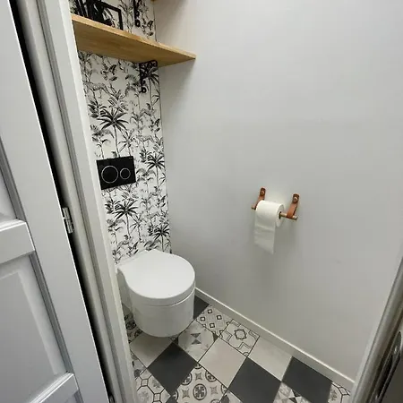Brise Marine 2 Ch Grand Calme Et Confort Dans Quartier Balneaire Tres Recherche Ferienhaus Saint-Raphaël