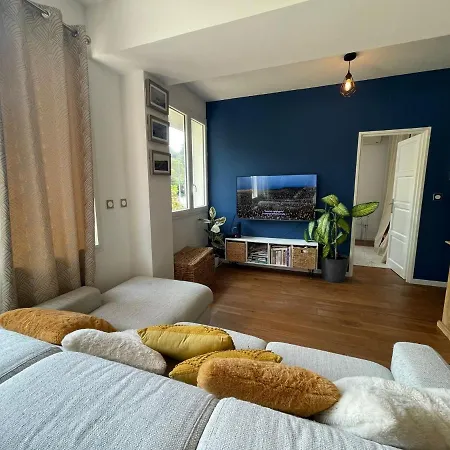 Brise Marine 2 Ch Grand Calme Et Confort Dans Quartier Balneaire Tres Recherche * Saint-Raphael (Var)